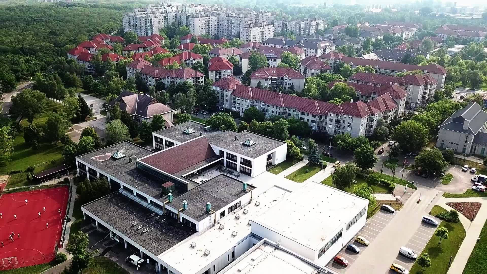 Babits Mihály Gimnázium épülete madártávlatból